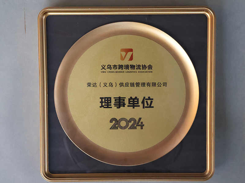 夫妇互换当面做的爱