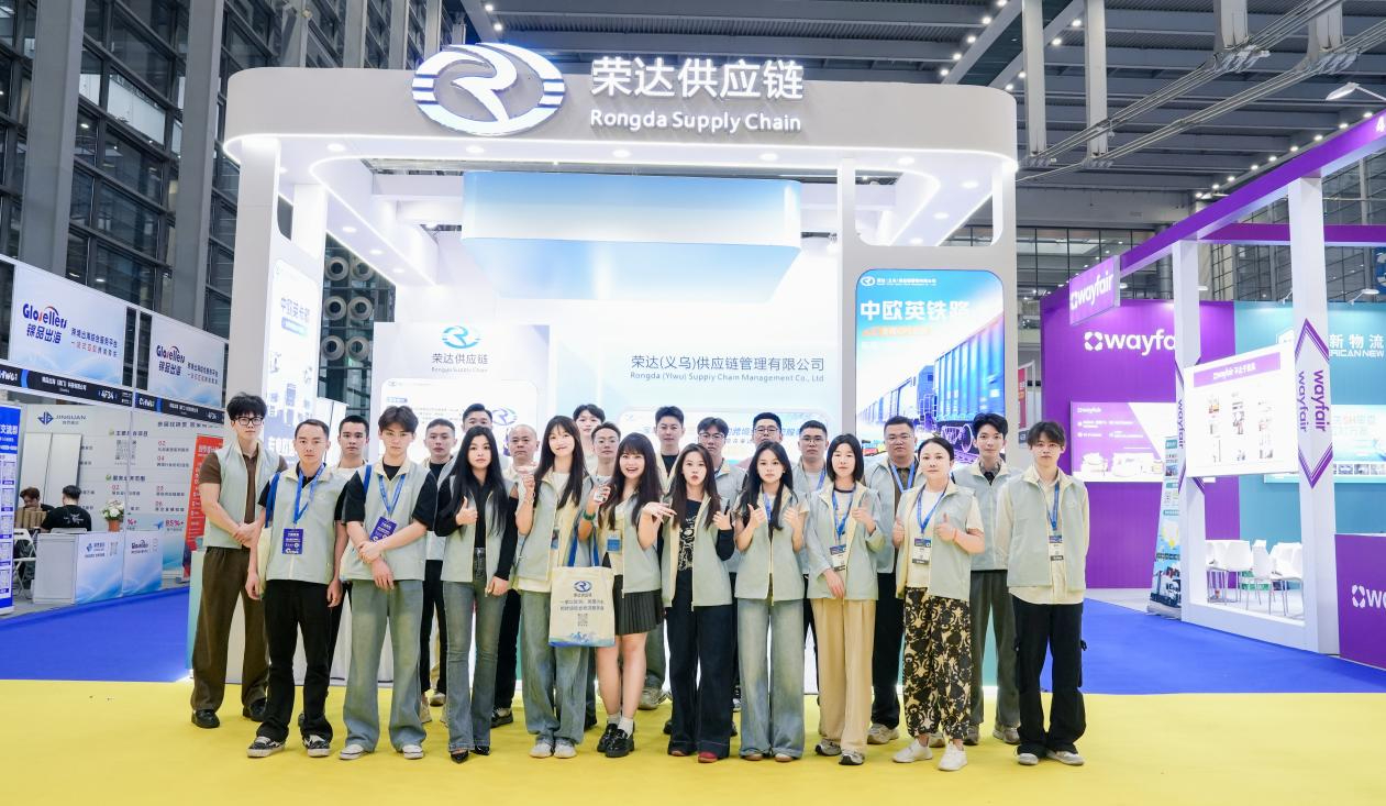 夫妇互换当面做的爱